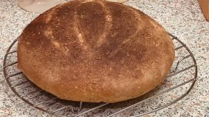 Пшенично-ржаной хлеб с розмарином на закваске