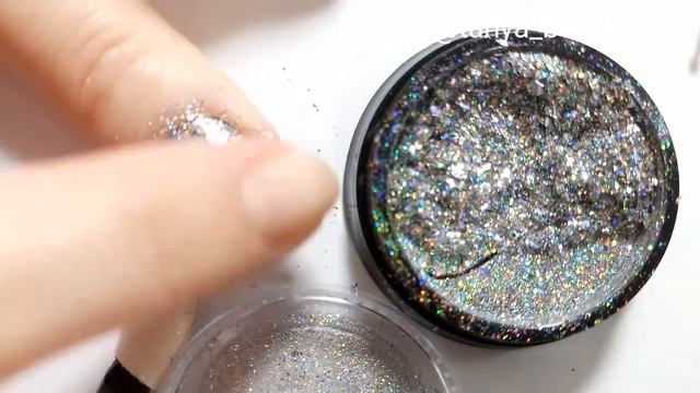 Глиттерная втирка Beautybigbang с обычным лаком смотреть онлайн