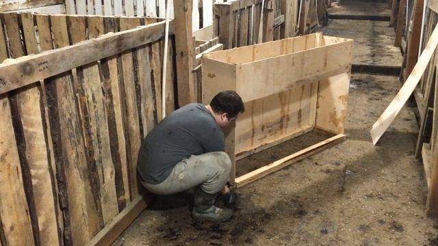 НАША ФЕРМА. Видеоурок по сборке бункерной кормушки смотреть онлайн