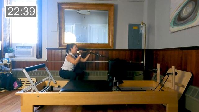 45 MIN REFORMER PILATES Flow with Dowel (multi-level) смотреть онлайн