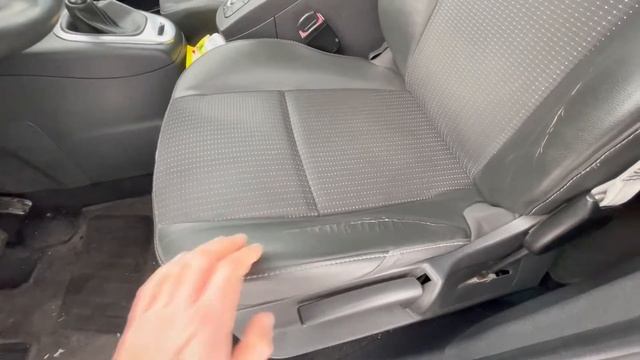 Огляд автомобіля Renault Grand Scenik 2012 смотреть онлайн