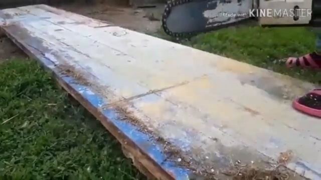 DYI Дровник своими руками. Поддоны в деле  (видео перезалитое)