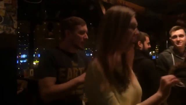 танцы под женскую кавер группу смотреть онлайн