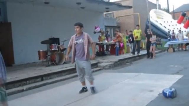 день молодежи (друзья из дальнего Кораблино) смотреть онлайн