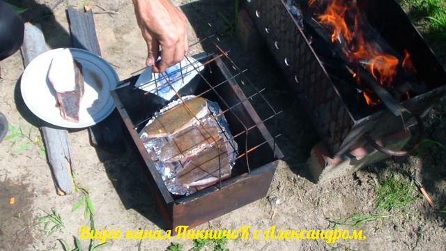Камбала горячего копчения. smoked fish. Готовим на даче. смотреть онлайн
