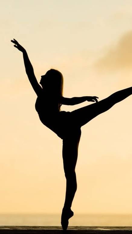 Артрит. Применив эти знания она снова танцует