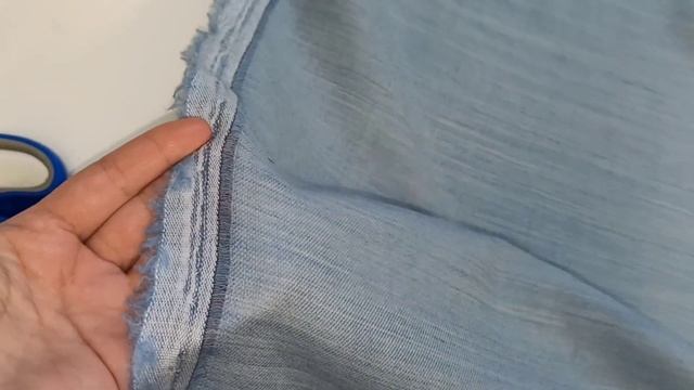 Тонкая шерсть с вискозой голубого цвета для пошива одежды и аксессуаров смотреть онлайн