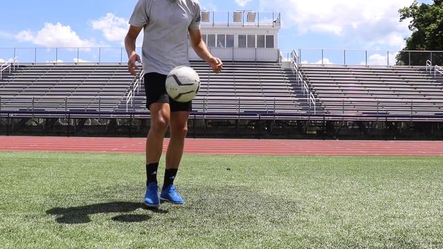 15 Easy Juggling/Freestyle Skills | Learn These Simple Football Freestyle Tricks смотреть онлайн