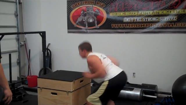 GH HS Freshman - Ben Albert Box Jumps 30" смотреть онлайн