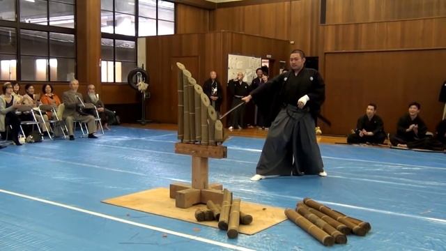 AİKİDO GERÇEKLERİ - Aikido aslında kendinizi savunmak için değil, SALDIRI için etkilidir. смотреть онлайн