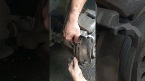 Front brake pads replacement passat b8 (schimbare plăcuțe de frână față passat b8)