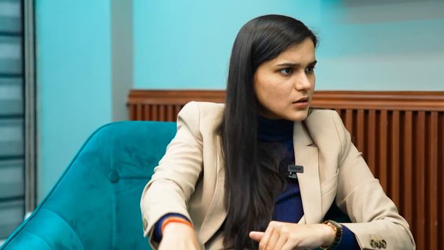 KVS PRT Rank 20✅⭐️ 21 साल में Govt. Teacher | KVS Topper Prashant Interview by Himanshi Singh смотреть онлайн