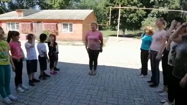 "Нос, пол, потолок" игра смотреть онлайн