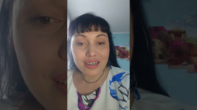 Какую эмоцию можно считать в вашем лице и как это отобразить в гардеробе? смотреть онлайн