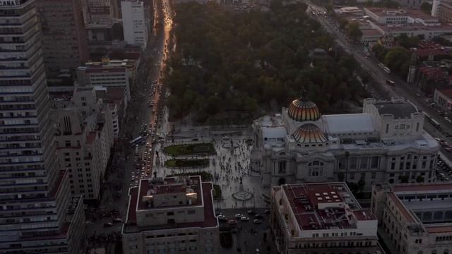 Мексика съемки с дронаMexico City from Above Stunning 4K Drone Footage смотреть онлайн