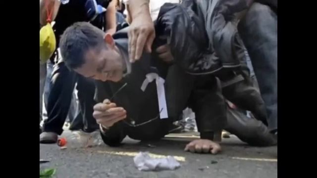 Владимир Высоцкий - В куски разлетелася корона смотреть онлайн