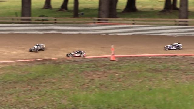 (8) NZ Quarter Scale Speedway Championship - More RC Dirt Mods - 24/10/2015 смотреть онлайн