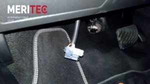 Renault Arkana & Bronebox OBD - видеопособие по монтажу сейфа диагностического разъема #9519