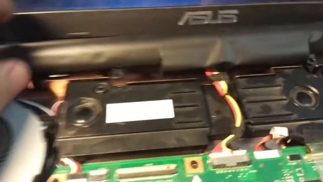 Ноутбук Asus X751M не заряжается смотреть онлайн