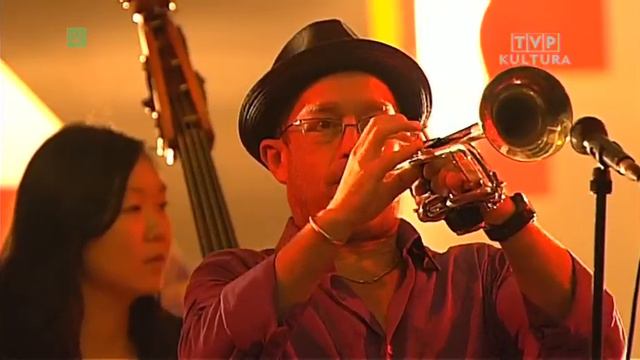 Wojtek Mazolewski Quintet / Joe Lovano & Dave Douglas Quintet: Sound Prints смотреть онлайн