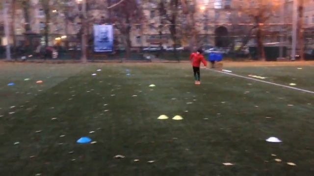 Мой работает Тренировка, Тренер по футболу смотреть онлайн