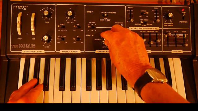 www.cult-sounds.com Synthesizer Bass: The Moog Rogue Bass смотреть онлайн