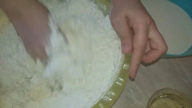 ?Անչափ համեղ ու հեշտ Պիցցայի խմոր? ? очень хорошее вкусное тесто для пиццы?? смотреть онлайн