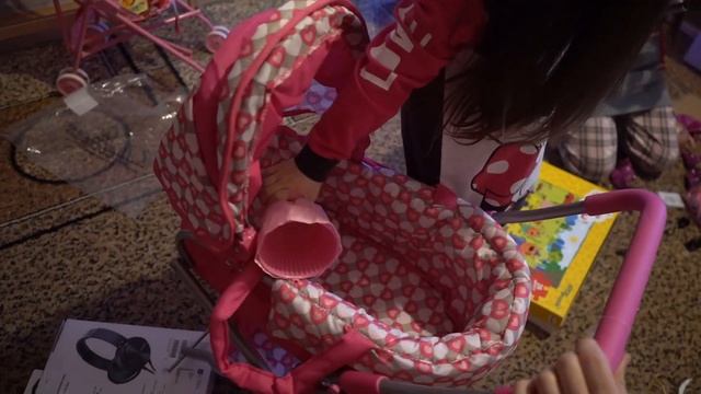 Видео для детей Редкая кукла LOL что мне подарил дед мороз смотреть онлайн