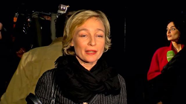 Первая леди Грузии Мака Чичуа на показе дизайнера Датуны Суликашвили смотреть онлайн