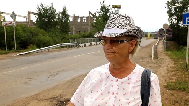 ЖИТЕЛИ ПОСЁЛКА СОЛОНЦЫ ЖАЛУЮТСЯ НА ПЛОХИЕ ДОРОГИ смотреть онлайн