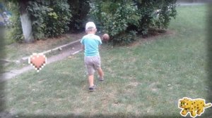 Мама сшила мне штаны из берёзовой коры, чтобы попа не потела, не кусали комары.