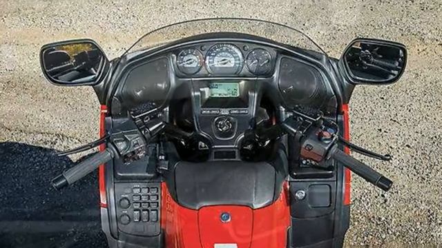 Honda Gold Wing F6B 2018 смотреть онлайн