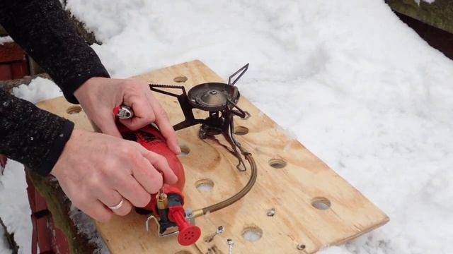 Skills Review - MSR Whisperlite Stove смотреть онлайн