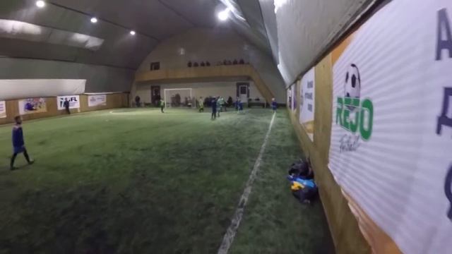 ФК ЧЕМПИОН 2011 год игровая тренировка на базе ПОЛЕТ первый тайм смотреть онлайн
