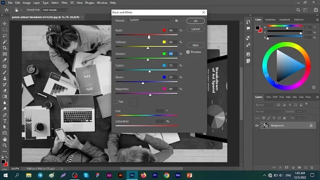 APPLY BLACK & WHITE COLOR in a COLORFUL IMAGE in PHOTOSHOP... 5 MORE TIPS... смотреть онлайн