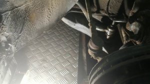 Замена втулок стойки стаба на полиуретан Мицубиси Каризма