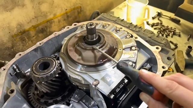 Kia Sportage на ремонте полного привода смотреть онлайн