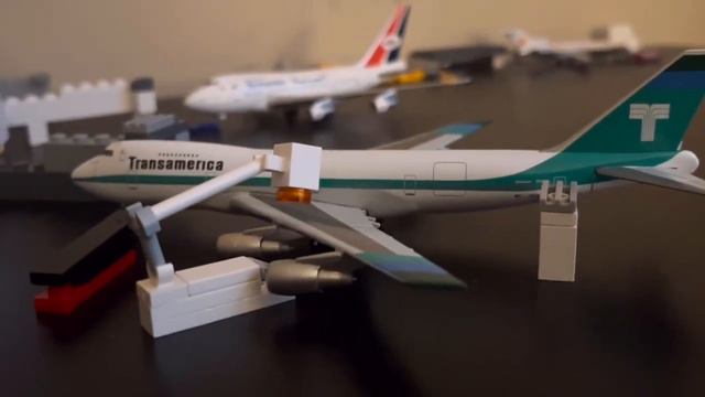 747 Tribute | 1:400 Model Airport смотреть онлайн