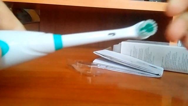 Бюджетная электрическая зубная щетка AEG EZ5622 отзывы смотреть онлайн