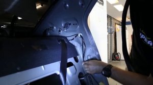 Установка штатной камеры заднего вида на Renault Logan 2