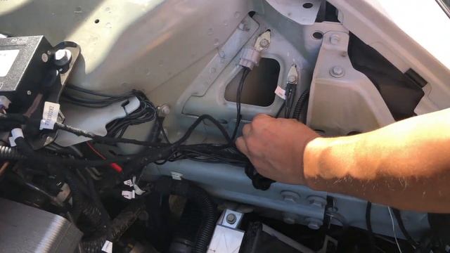 Tesla Model 3 power Liftgate Frunk installation . смотреть онлайн