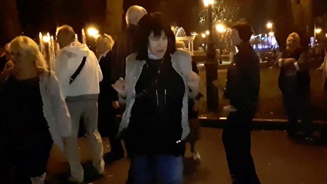 Мясоедовская улица моя!!!Народные танцы,сад Шевченко,Харьков!!! смотреть онлайн