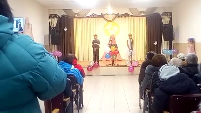 Мы никогда не шалим.Весёлые стихи от юных талантов.Умнички. смотреть онлайн