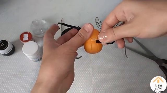 DIY ПЧЁЛКА из КОНТЕЙНЕРА ОТ КИНДЕР Сюрприза /ПОДЕЛКИ для дачи и сада /Поделки с детьми/Украшаем дач смотреть онлайн