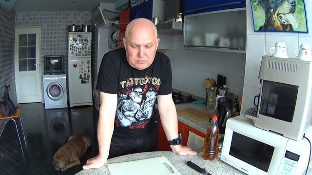 КАК ЗАСОЛИТЬ СЕЛЬДЬ! Выпуск №47 смотреть онлайн