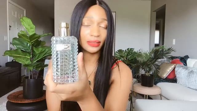 Valentino Perfume Review ~ Donna *Rosa Verde* Green Floral Fragrance