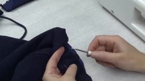 Как ПРОХОДИТЬ УТОЛЩЕНИЯ и избежать ПРОПУСКОВ стежков.  Janome Cover Pro 2. #распошивалка #лапки_ШС