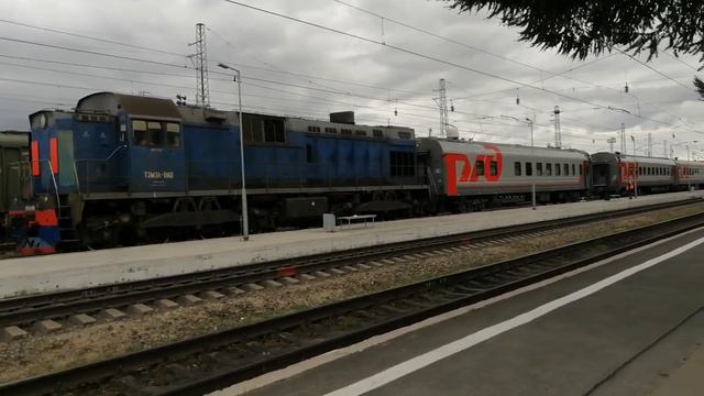 Эксклюзив!!! Дизель-поезд ДР1Б, руководства Октябрьской железной дороги, на станции Апатиты!!! смотреть онлайн