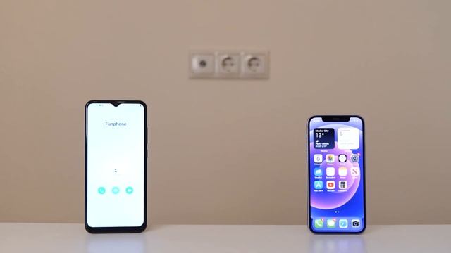 Samsung Galaxy A02s vs iPhone 12 with crazy boy incoming call смотреть онлайн