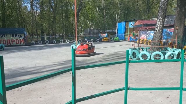 Пеку кексы/Гуляем в парке смотреть онлайн